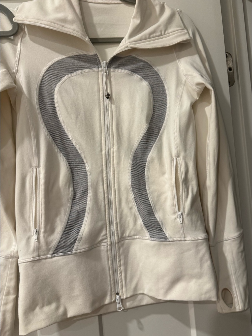 Lululemon Cream Varsity-Style Jacket and matching blue & white tank top - Picture 4 of 8